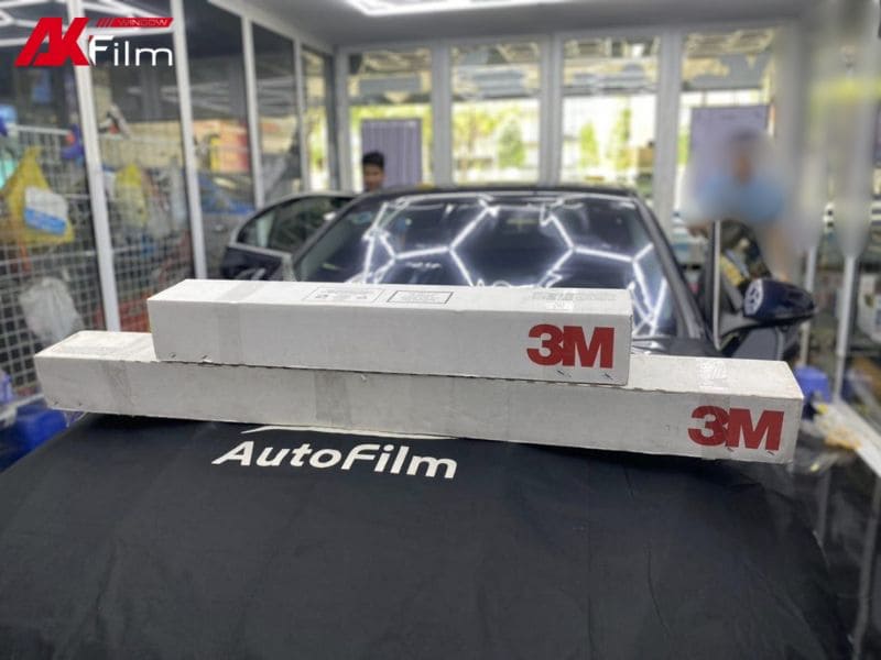 Có nên dán film cách nhiệt 3m cho ô tô