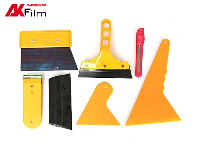 dung-cu-dan-phim-cach-nhiet-gat-nhua-lon-nho dụng cụ dán phim cách nhiệt gạt nước lớn nhỏ