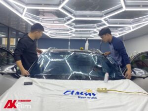Dán phim Classis cho ô tô tại các trung tâm uy tín