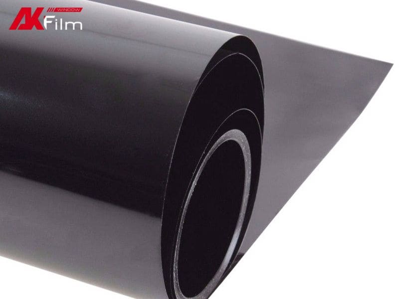 phim-cach-nhiet-mau-den-dinh-nghia Tấm phim cách nhiệt màu đen