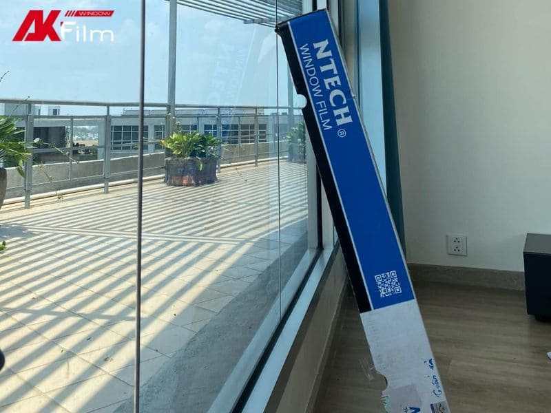 Dán phim nhà kính Ntech Blu65 giá bao nhiêu