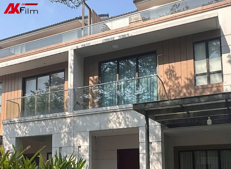 Dán phim cách nhiệt cho Villa SwanBay Nhơn Trạch