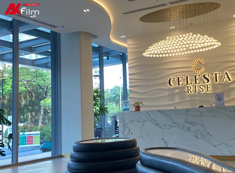 Thi công phim cách nhiệt cửa kính tại chung cư Celesta Rise