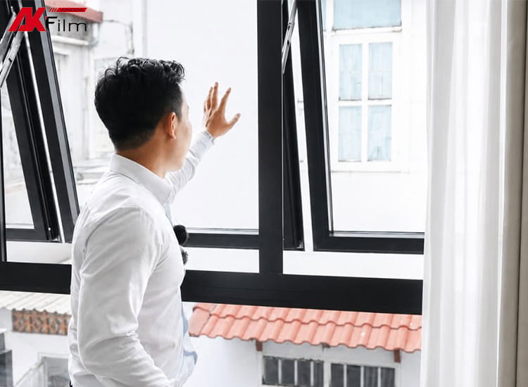Hiện trạng hệ kính tại nhà phố Hóc Môn trước khi dán phim cách nhiệt