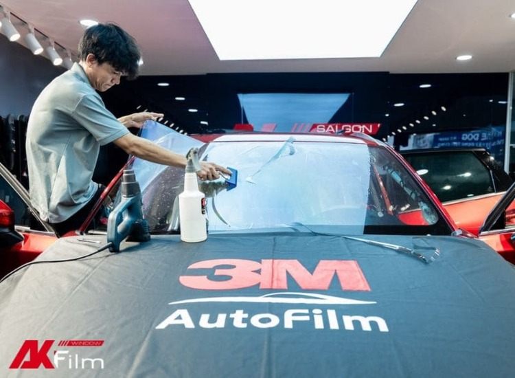 Phim cách nhiệt kính lái 3M