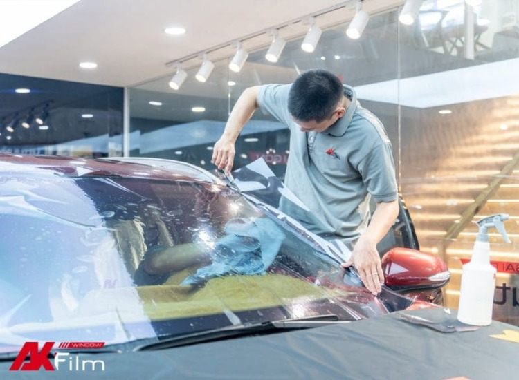 Dán film cách nhiệt không bị phạt