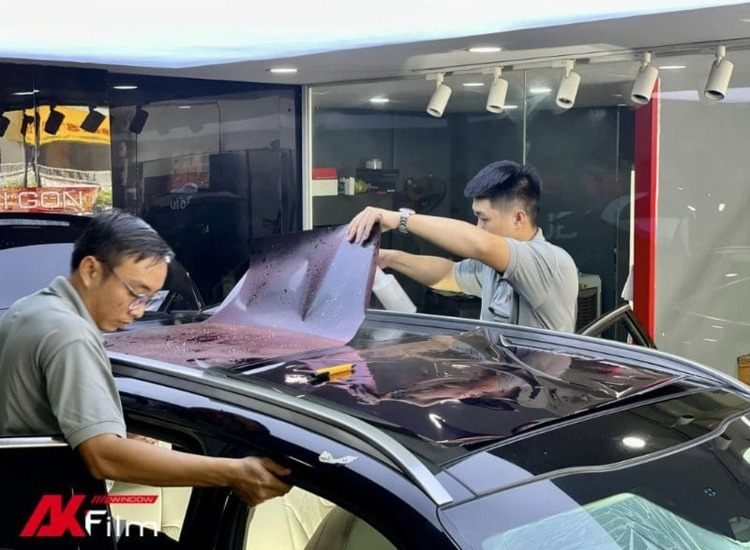 Phim cách nhiệt 3M dán cửa sổ trời