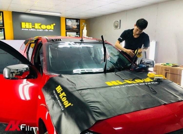 Dán phim cách nhiệt Hi-Kool tại các đại lý uy tín
