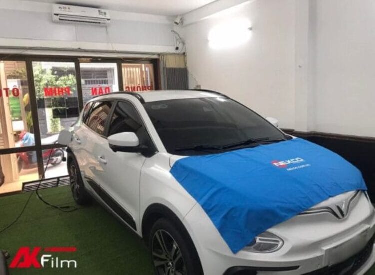 Chủ xe nên chọn địa chỉ dán phim cách nhiệt Nexco uy tín