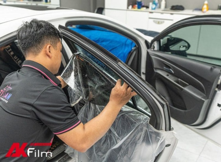 Phim cách nhiệt Titan Window Film gói Titanium Plus
